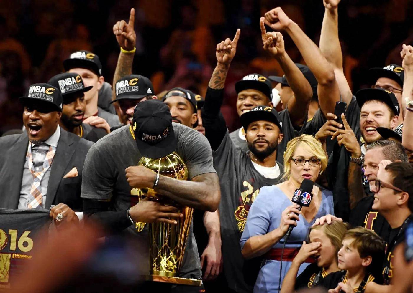 洛杉矶湖人迎NBA总决赛关键赛，清晨远射贴柱，信心回归，训练强度明显提升